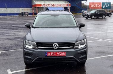 Внедорожник / Кроссовер Volkswagen Tiguan 2018 в Ровно