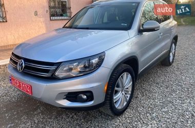 Позашляховик / Кросовер Volkswagen Tiguan 2015 в Самборі