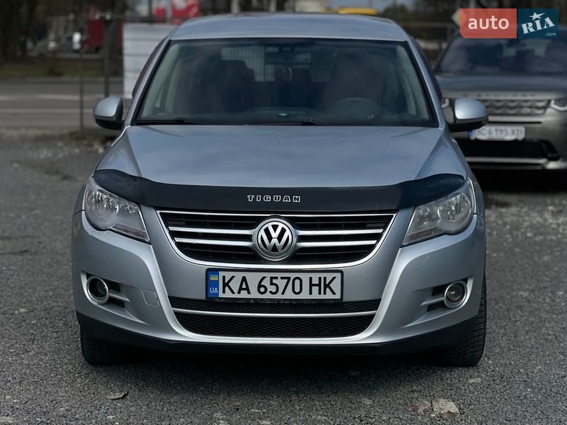 Внедорожник / Кроссовер Volkswagen Tiguan 2010 в Львове