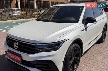 Позашляховик / Кросовер Volkswagen Tiguan 2022 в Києві