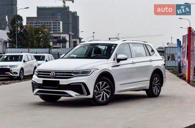 Позашляховик / Кросовер Volkswagen Tiguan 2024 в Києві