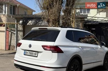 Позашляховик / Кросовер Volkswagen Tiguan 2019 в Одесі
