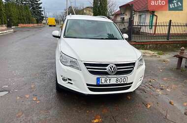 Внедорожник / Кроссовер Volkswagen Tiguan 2011 в Старом Самборе