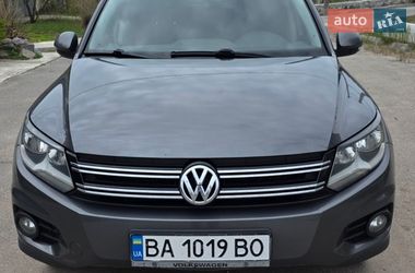 Внедорожник / Кроссовер Volkswagen Tiguan 2014 в Кропивницком