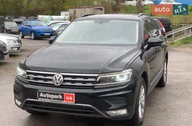 Позашляховик / Кросовер Volkswagen Tiguan 2017 в Вінниці