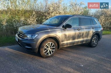 Позашляховик / Кросовер Volkswagen Tiguan 2019 в Буську
