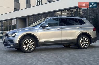 Внедорожник / Кроссовер Volkswagen Tiguan 2019 в Днепре