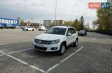 Внедорожник / Кроссовер Volkswagen Tiguan 2015 в Тернополе