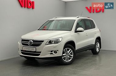 Внедорожник / Кроссовер Volkswagen Tiguan 2011 в Киеве