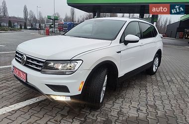 Внедорожник / Кроссовер Volkswagen Tiguan 2019 в Киеве