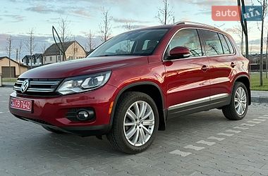 Позашляховик / Кросовер Volkswagen Tiguan 2015 в Києві