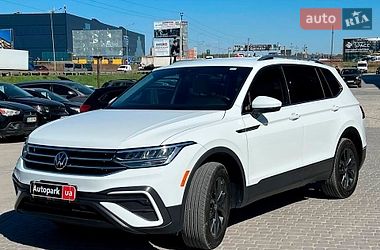 Внедорожник / Кроссовер Volkswagen Tiguan 2024 в Львове