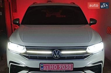 Позашляховик / Кросовер Volkswagen Tiguan 2022 в Чорткові