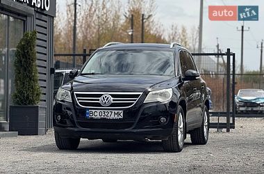 Позашляховик / Кросовер Volkswagen Tiguan 2010 в Львові