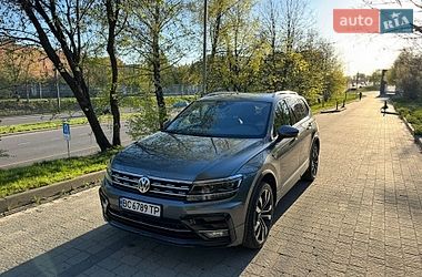 Позашляховик / Кросовер Volkswagen Tiguan 2019 в Львові