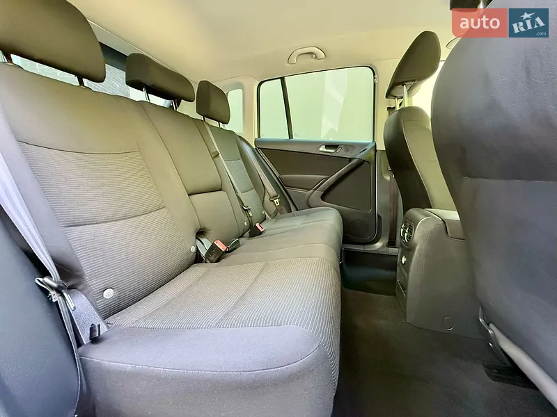 Volkswagen Tiguan 2012 VIN WVGAV7AX7DW543709 фото оголошення 55 з 117