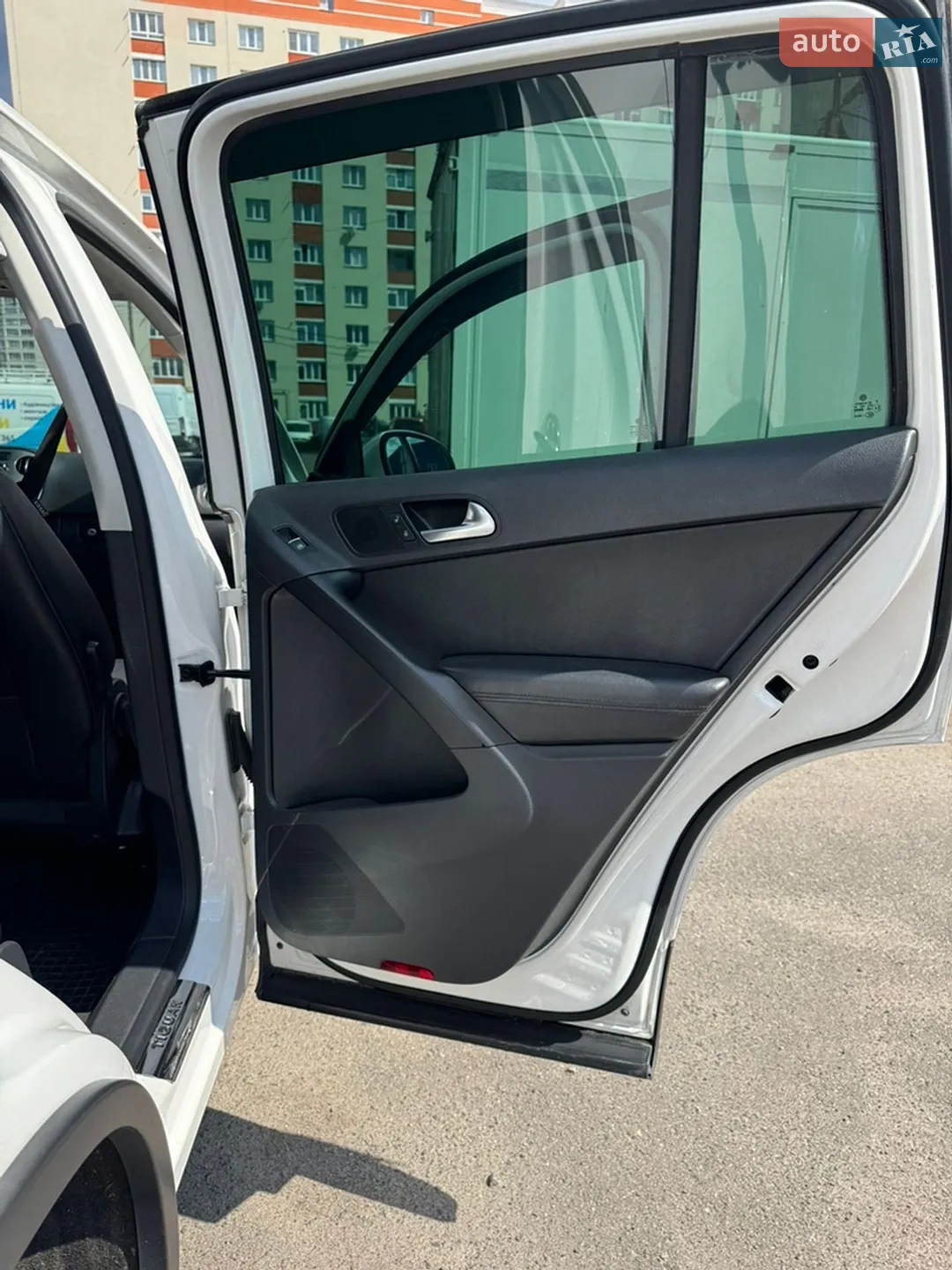 2012 Volkswagen Tiguan - мініатюра 15