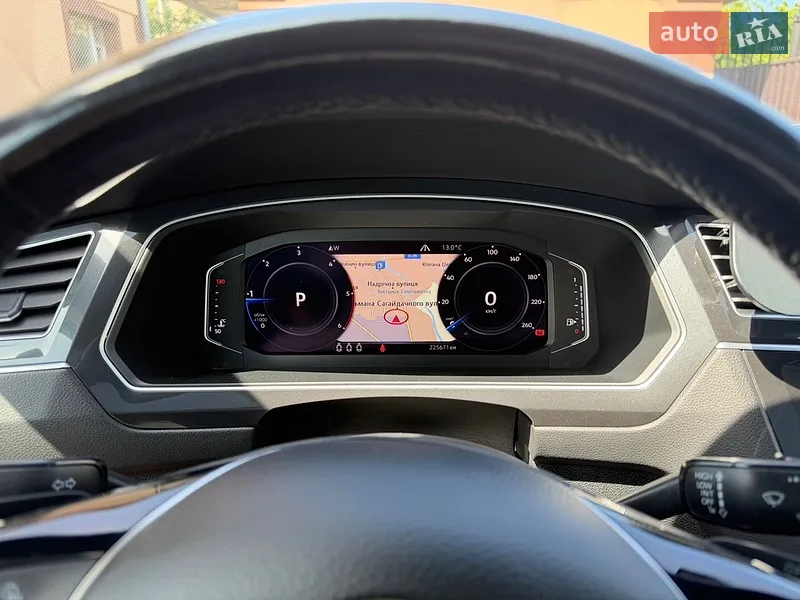 Volkswagen Tiguan 2019 VIN WVGZZZ5NZKW898447 фото оголошення 13 з 60