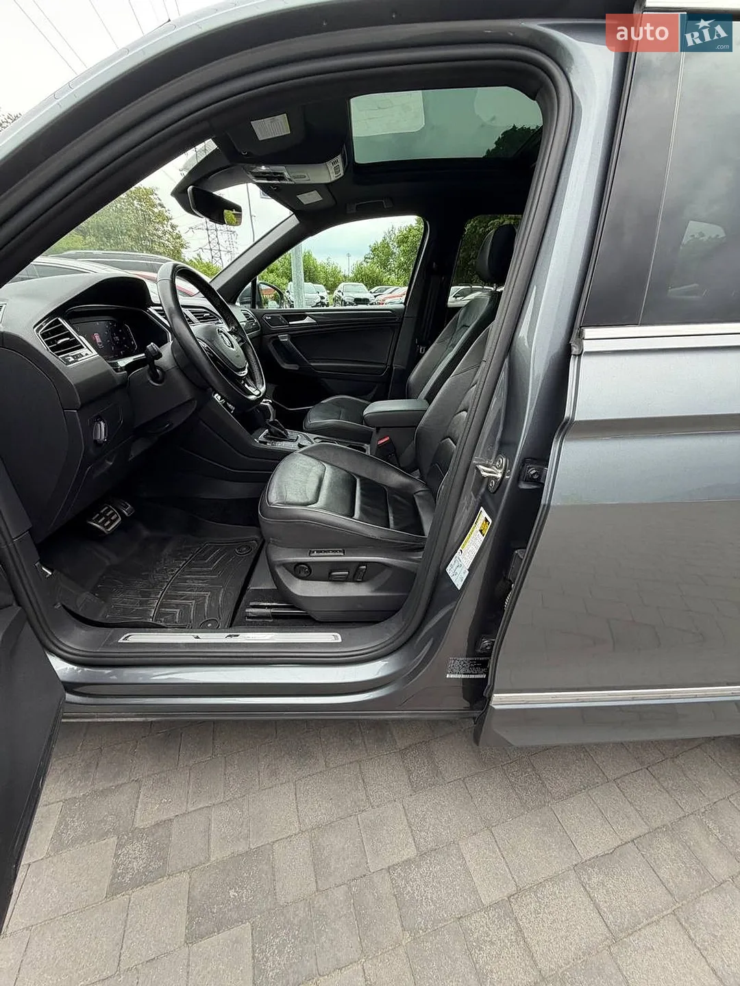 2019 Volkswagen Tiguan - мініатюра 14