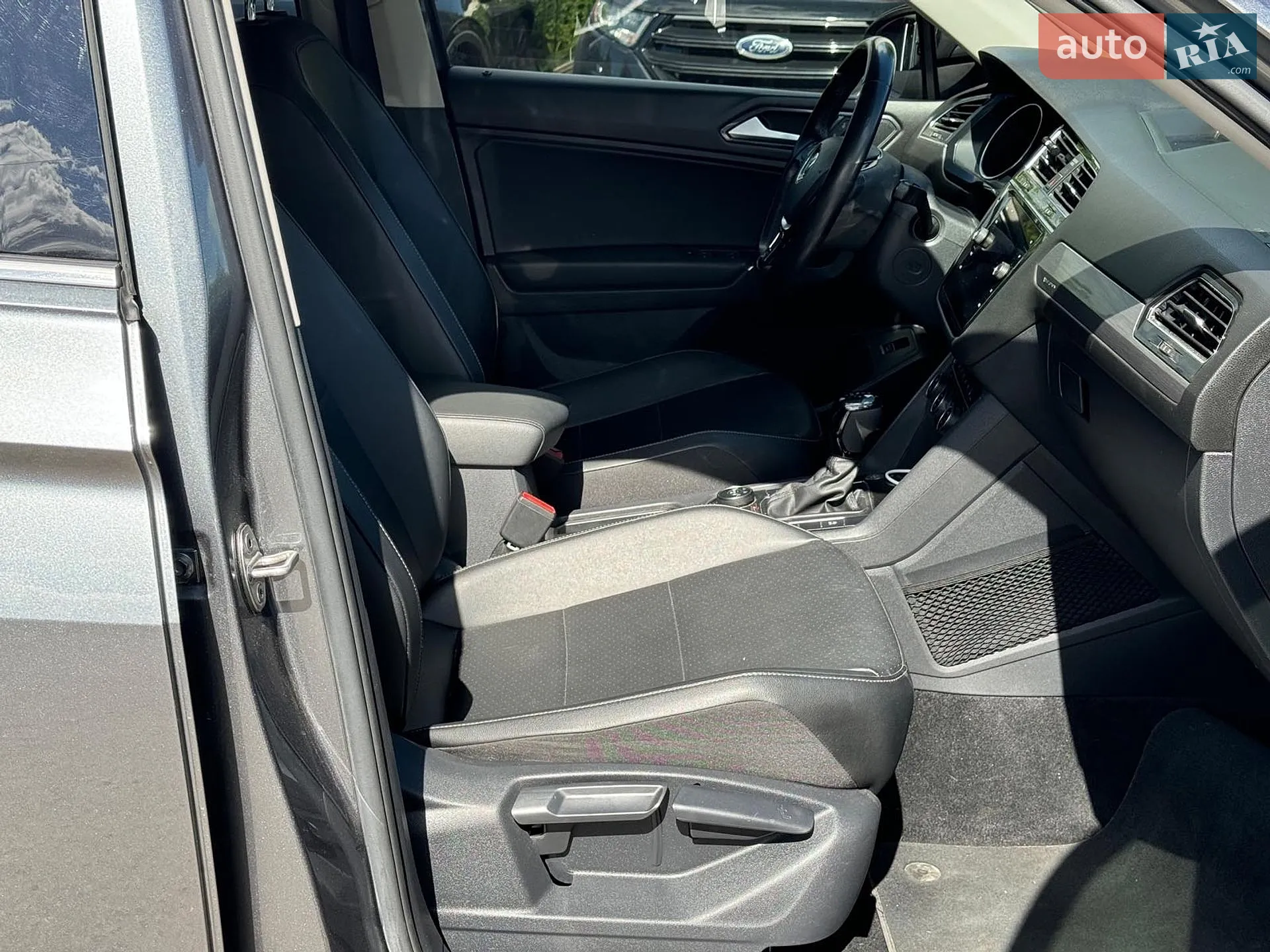 2018 Volkswagen Tiguan - мініатюра 27