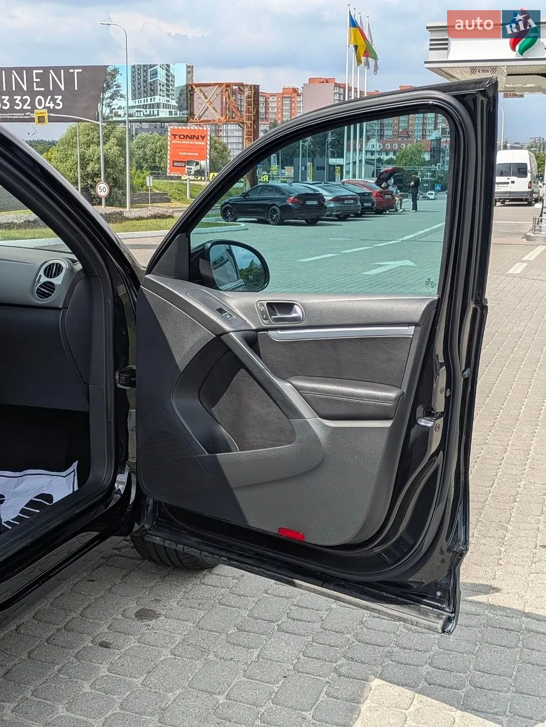 2016 Volkswagen Tiguan - мініатюра 19