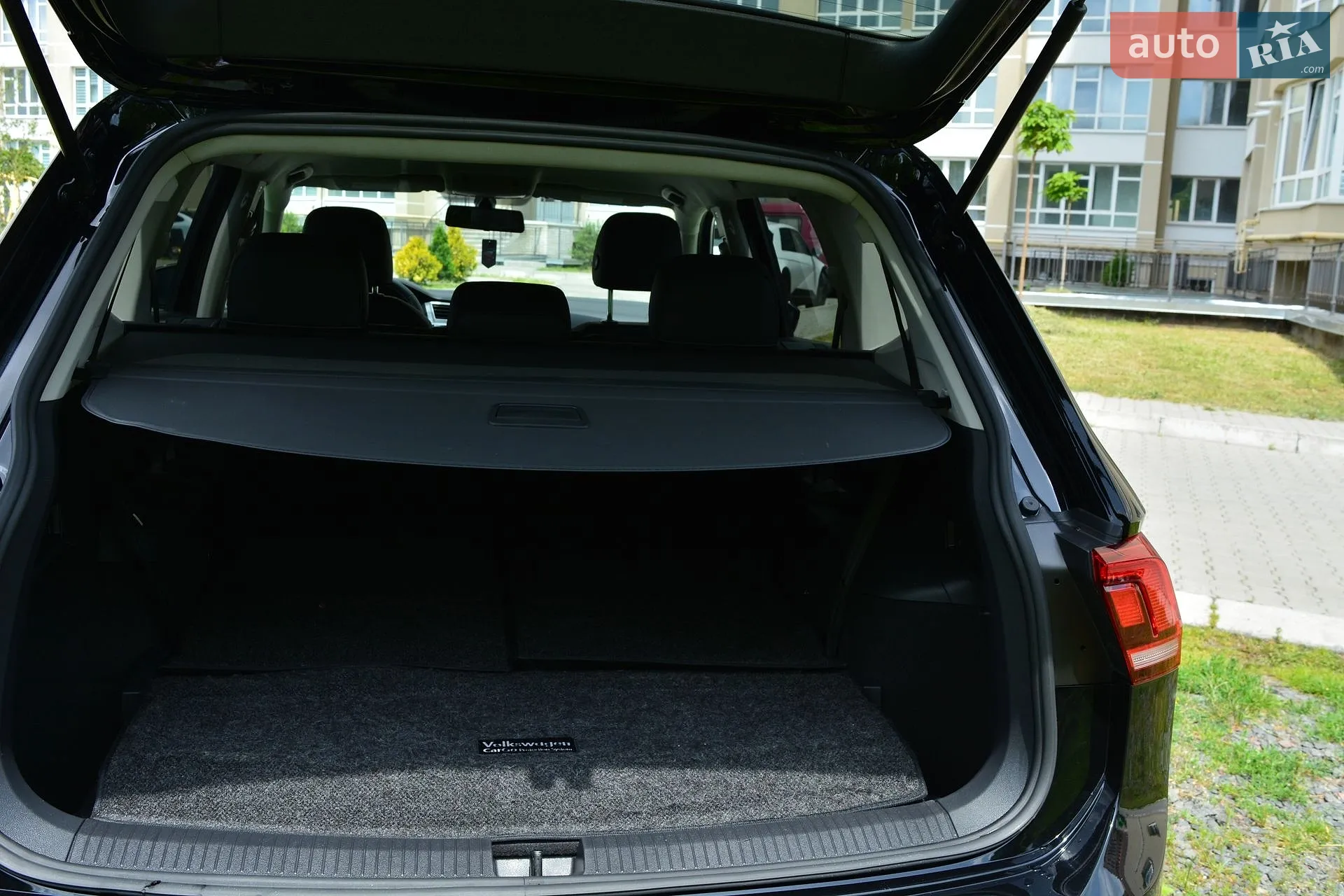 2020 Volkswagen Tiguan - мініатюра 20