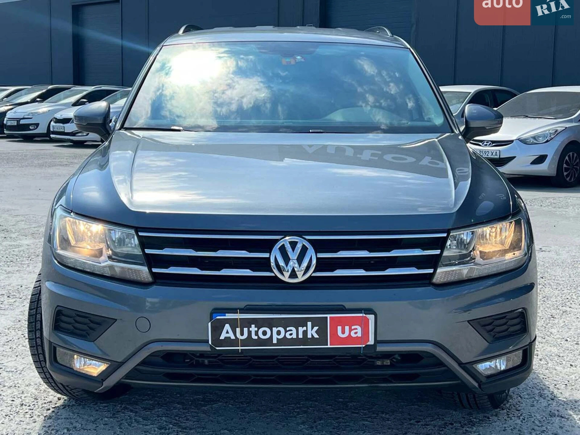 2017 Volkswagen Tiguan - мініатюра 2