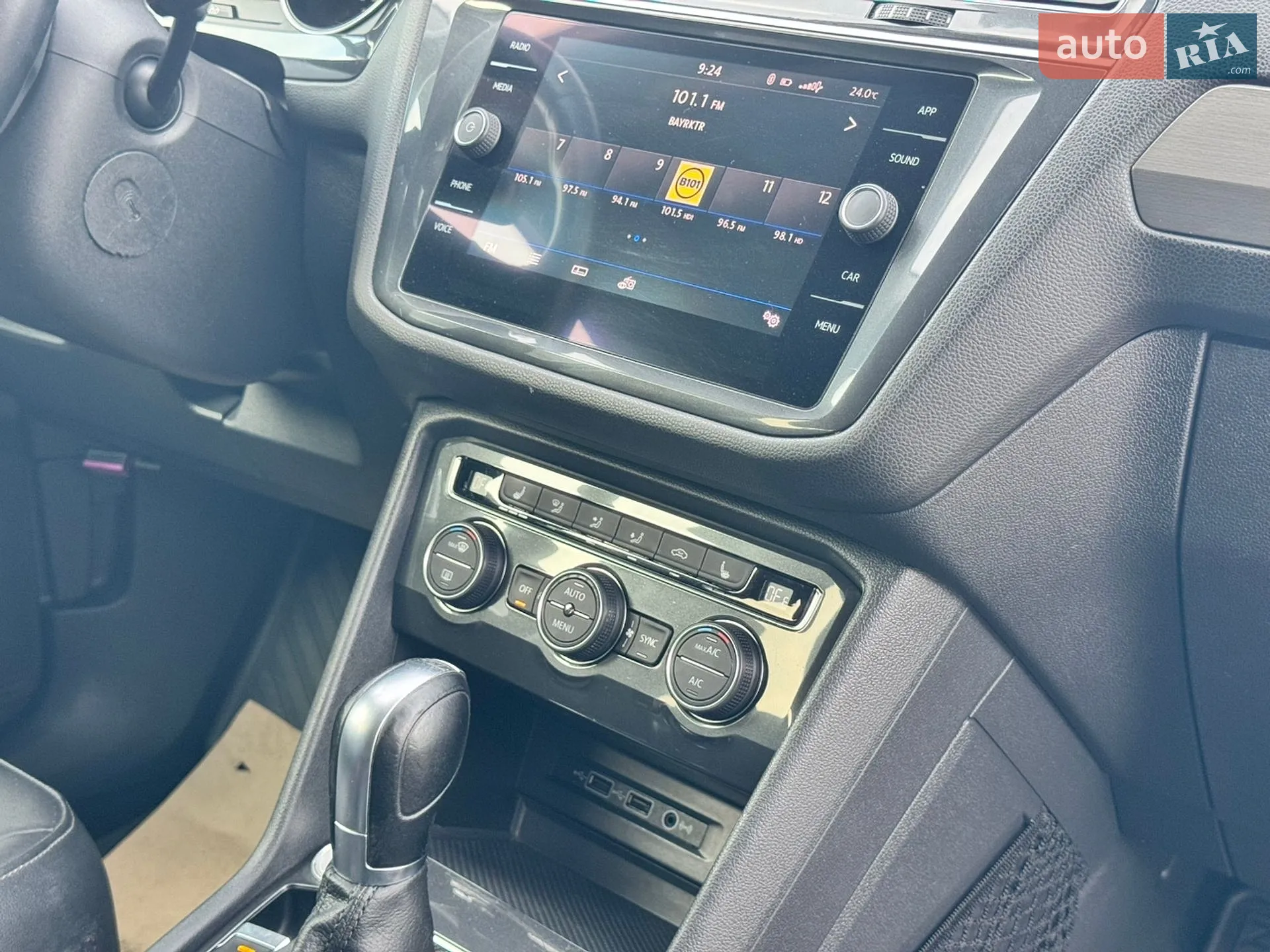 2018 Volkswagen Tiguan - мініатюра 39