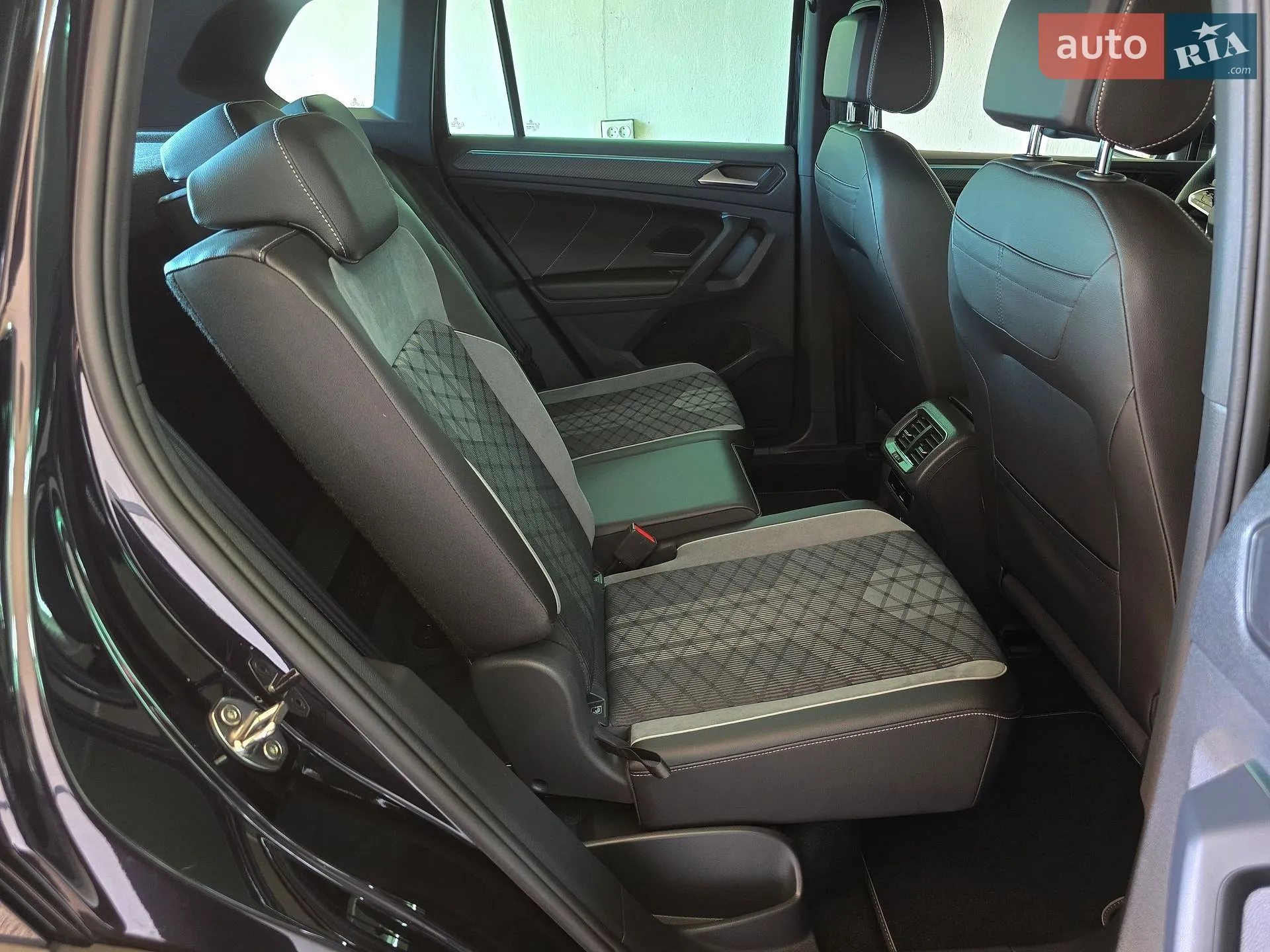 2022 Volkswagen Tiguan - мініатюра 87