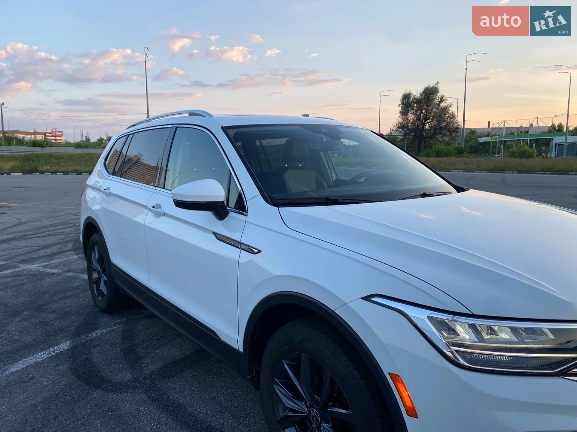 2022 Volkswagen Tiguan - мініатюра 18
