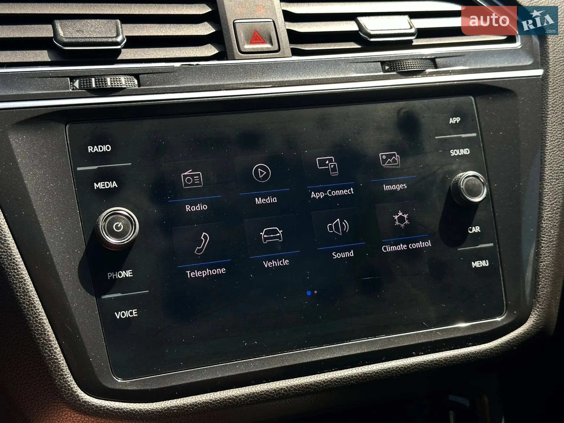 2018 Volkswagen Tiguan - мініатюра 21