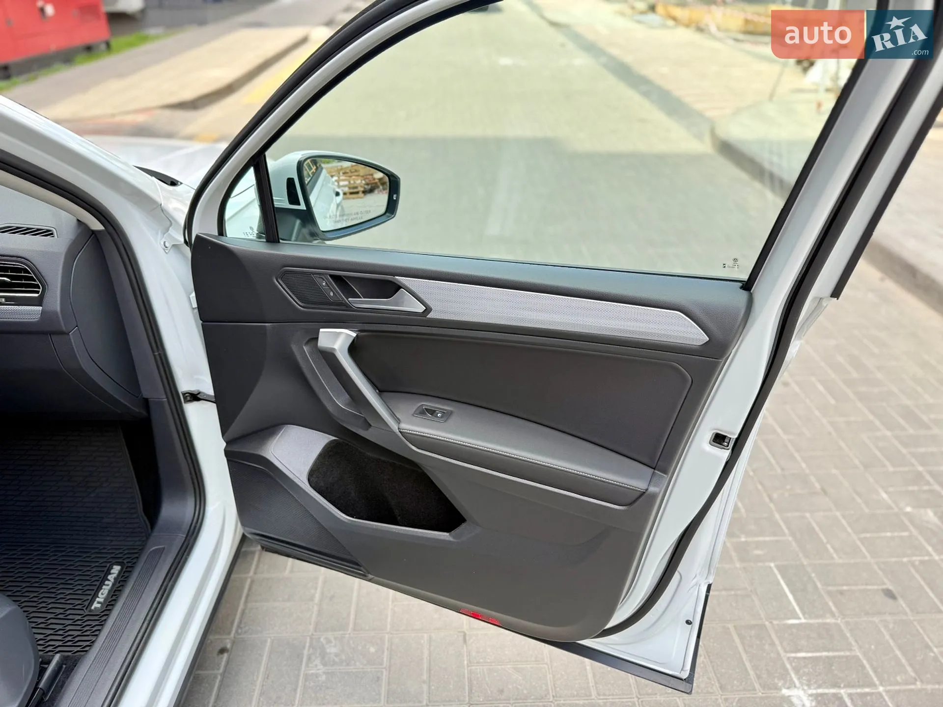2023 Volkswagen Tiguan - мініатюра 13