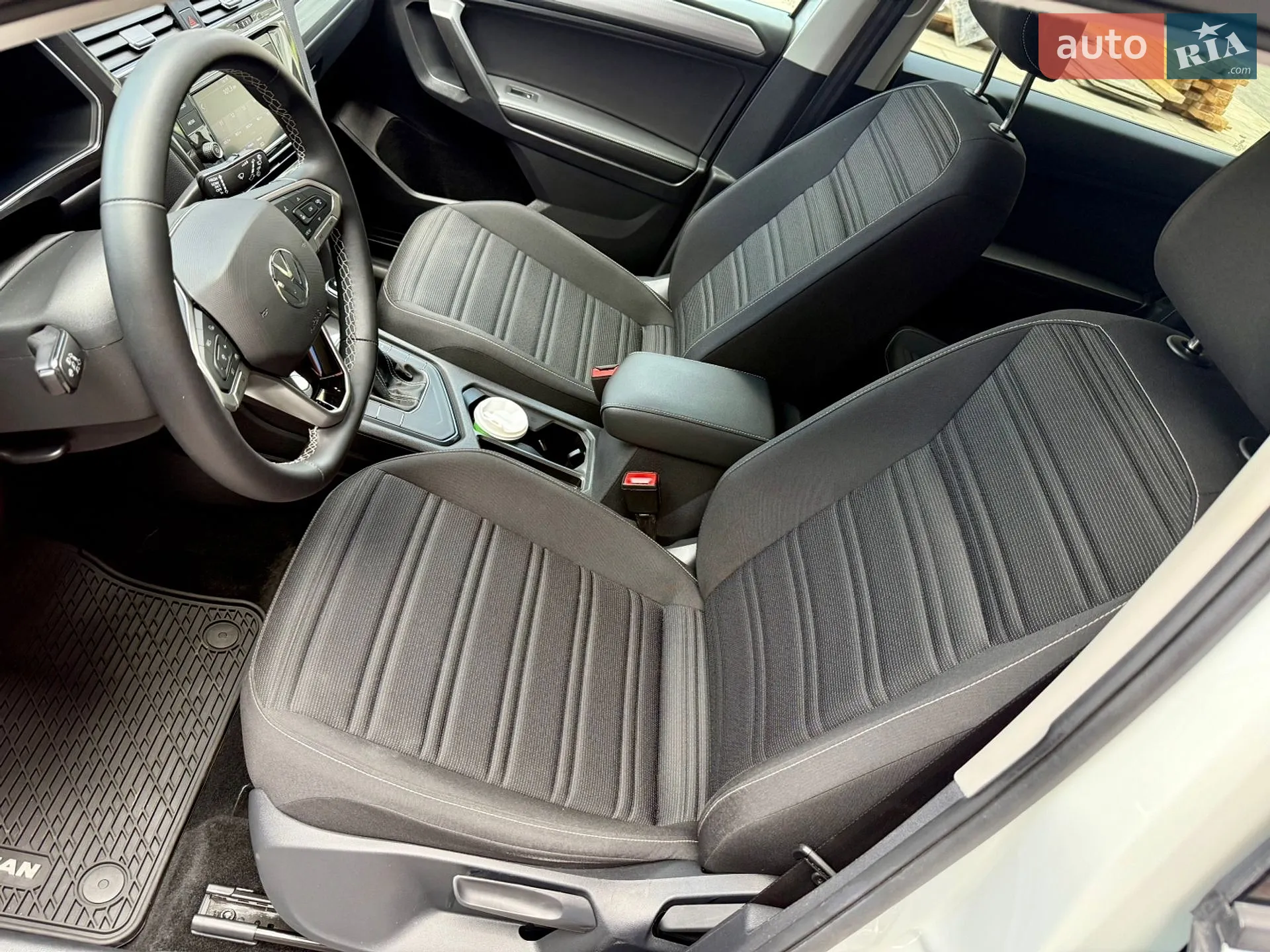2023 Volkswagen Tiguan - мініатюра 18