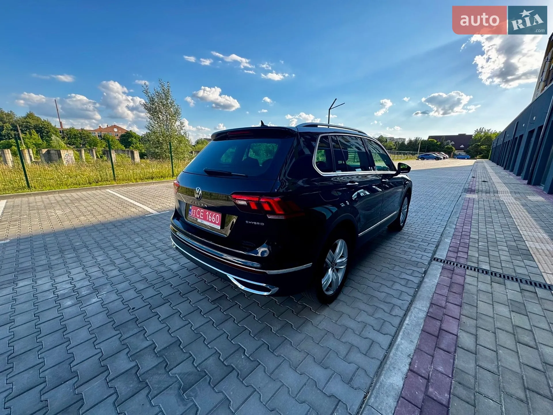 2022 Volkswagen Tiguan - мініатюра 10