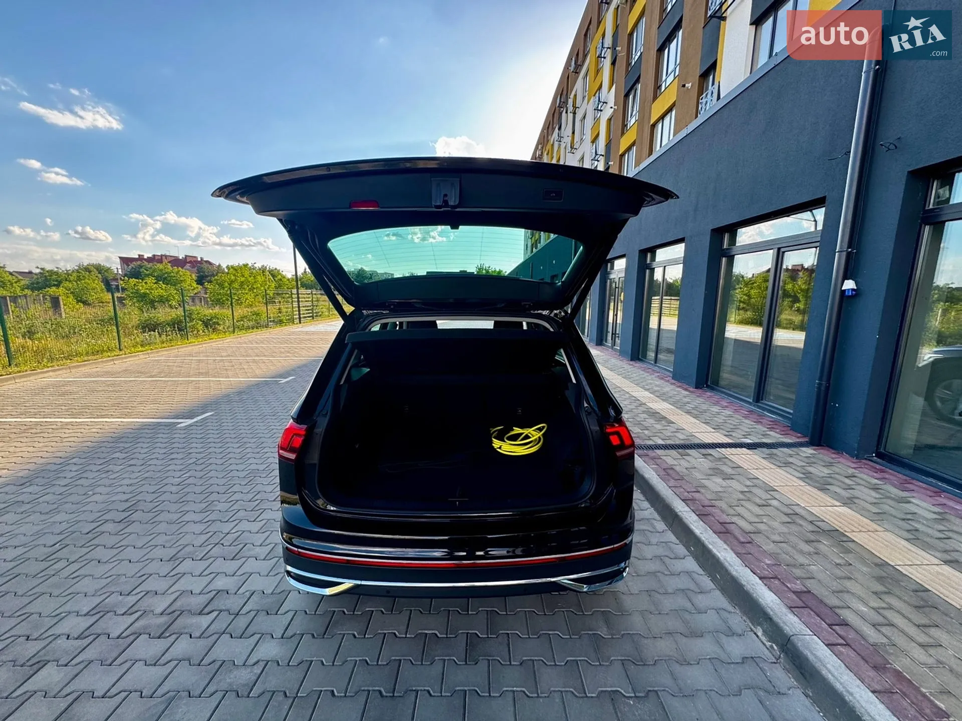 2022 Volkswagen Tiguan - мініатюра 18