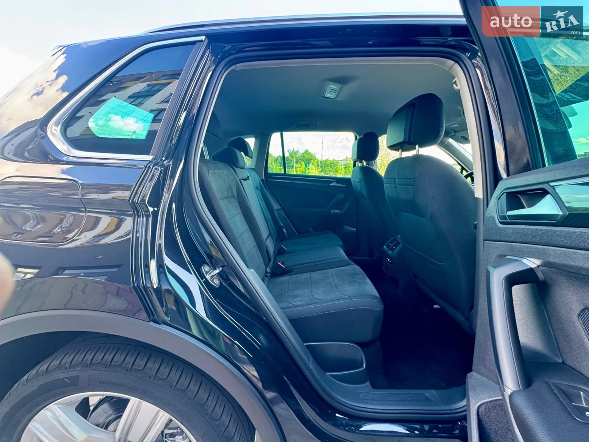 2022 Volkswagen Tiguan - мініатюра 38