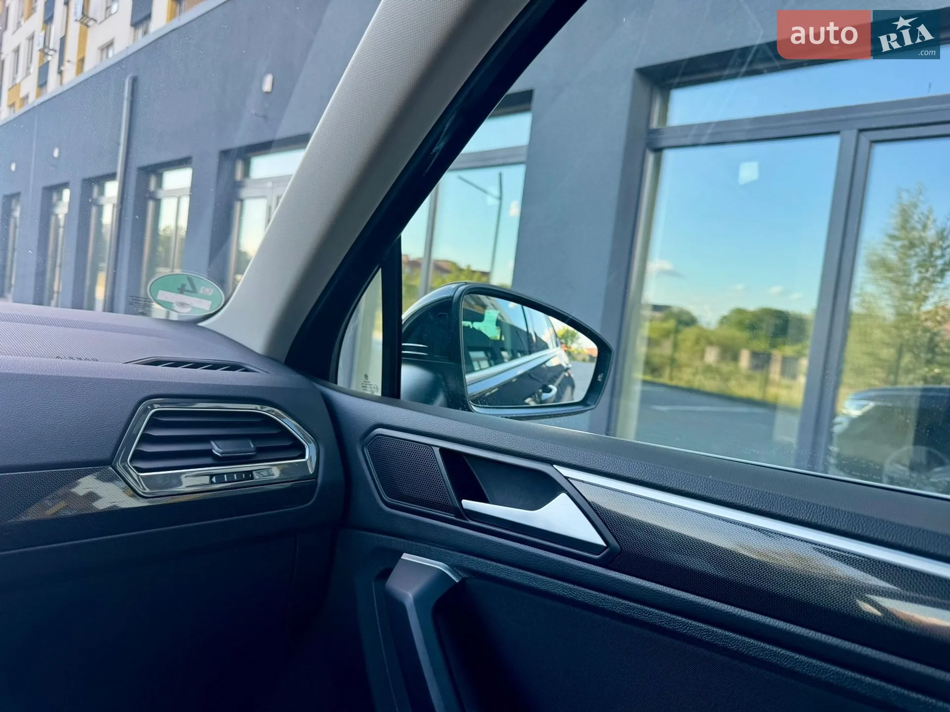 2022 Volkswagen Tiguan - мініатюра 77