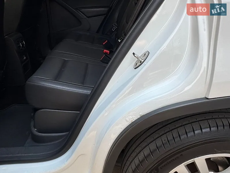 Volkswagen Tiguan 2016 VIN WVGBV7AX4GW578281 фото оголошення 19 з 92