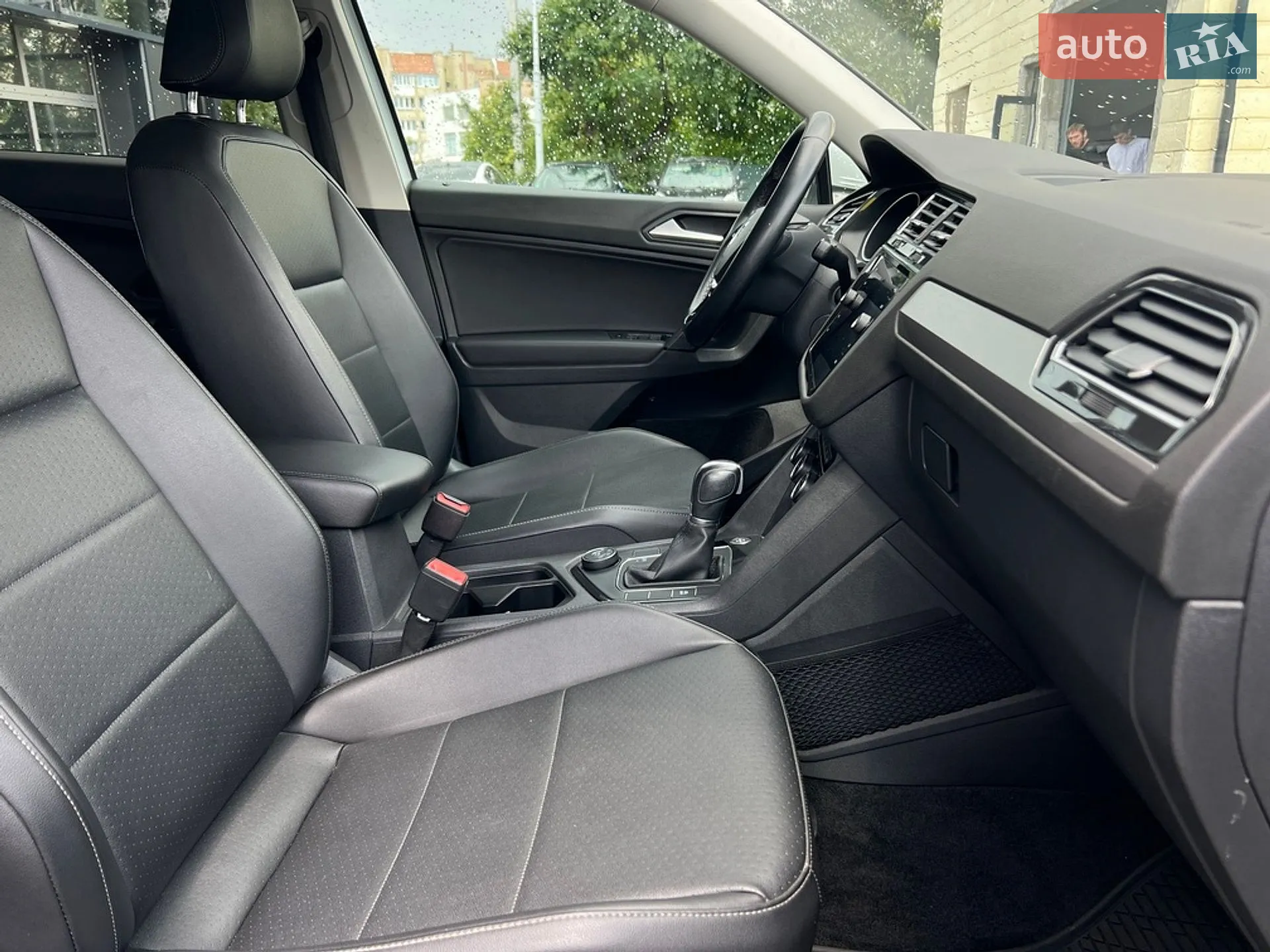 2018 Volkswagen Tiguan - мініатюра 21