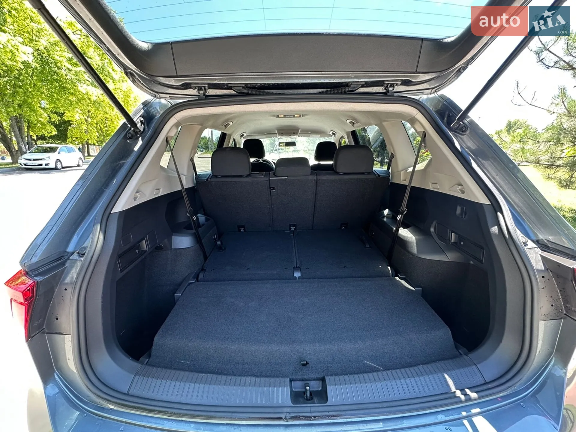 2021 Volkswagen Tiguan - мініатюра 8