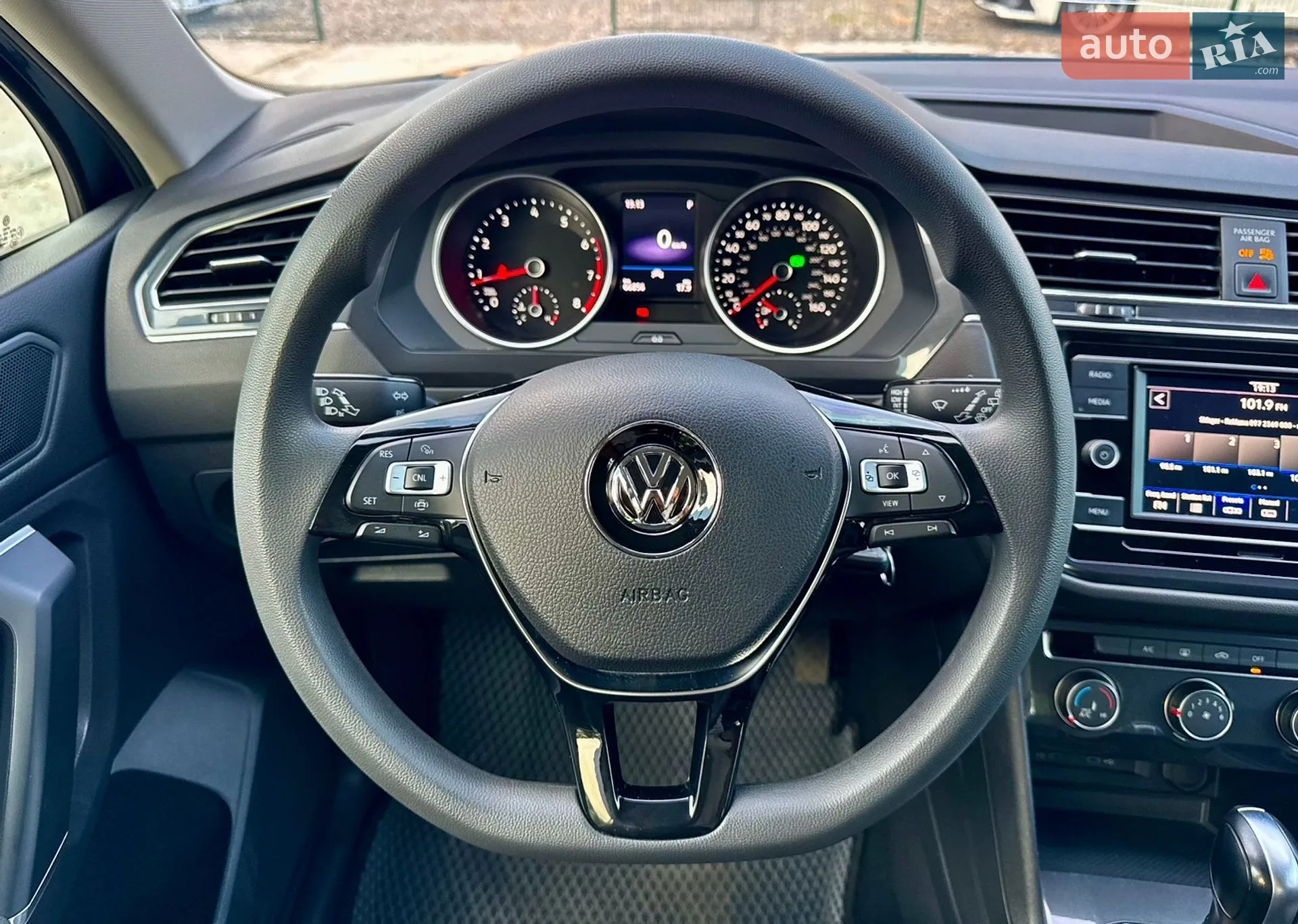 2020 Volkswagen Tiguan - мініатюра 19
