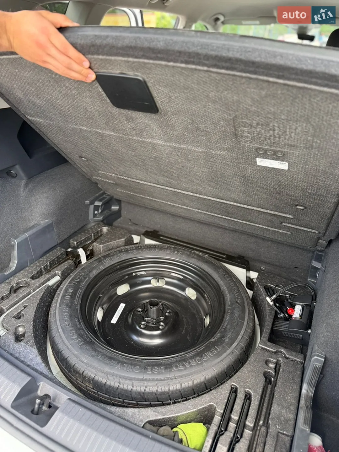 2021 Volkswagen Tiguan - мініатюра 14