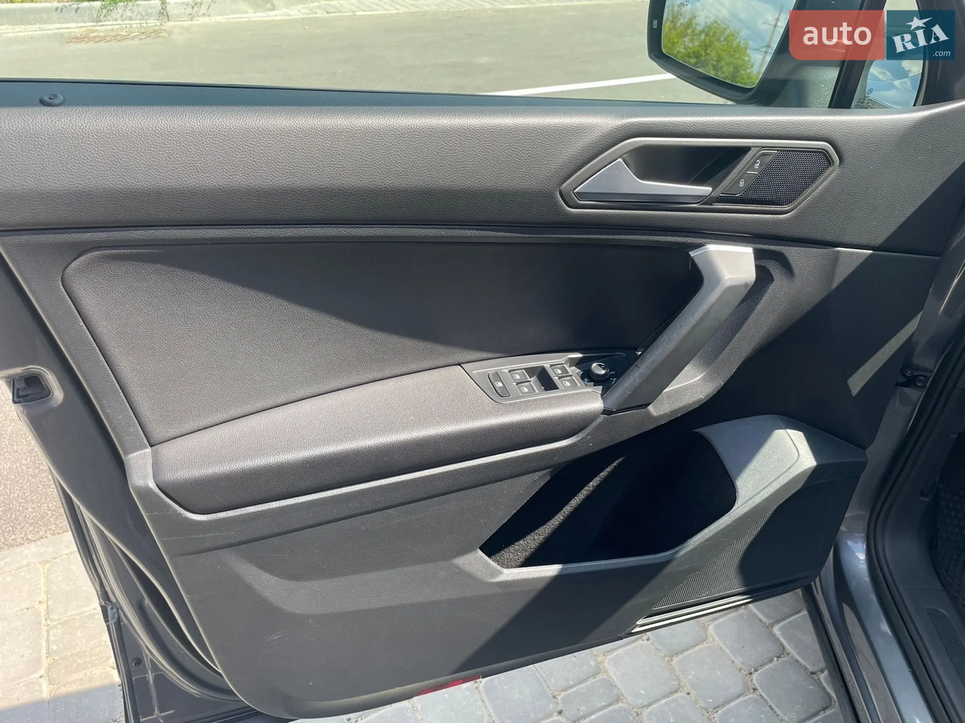 2018 Volkswagen Tiguan - мініатюра 21