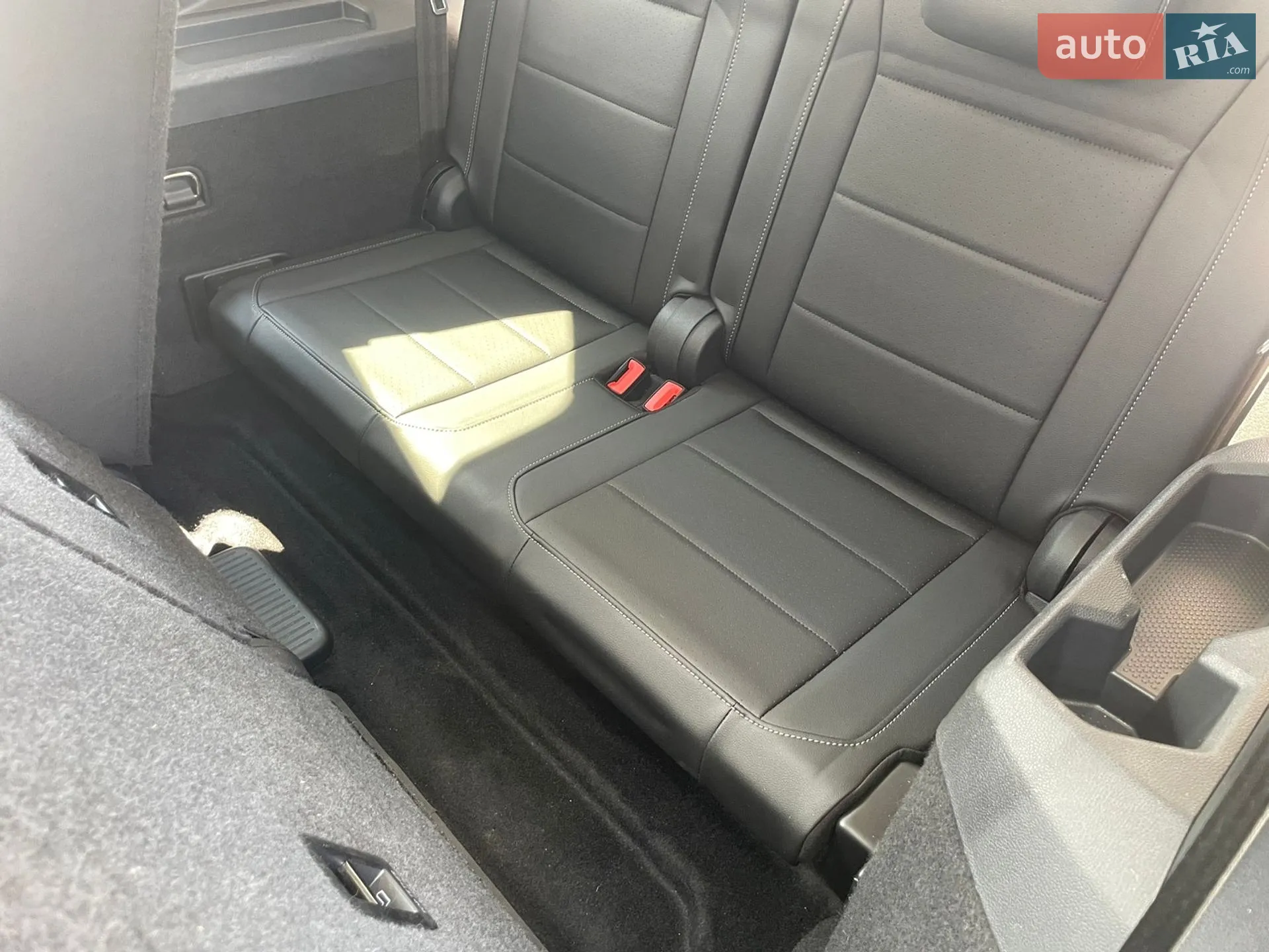 2018 Volkswagen Tiguan - мініатюра 32