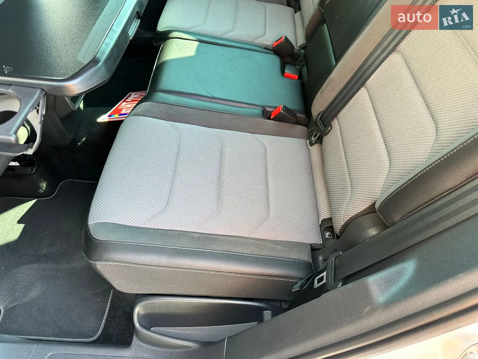 2017 Volkswagen Tiguan - мініатюра 26