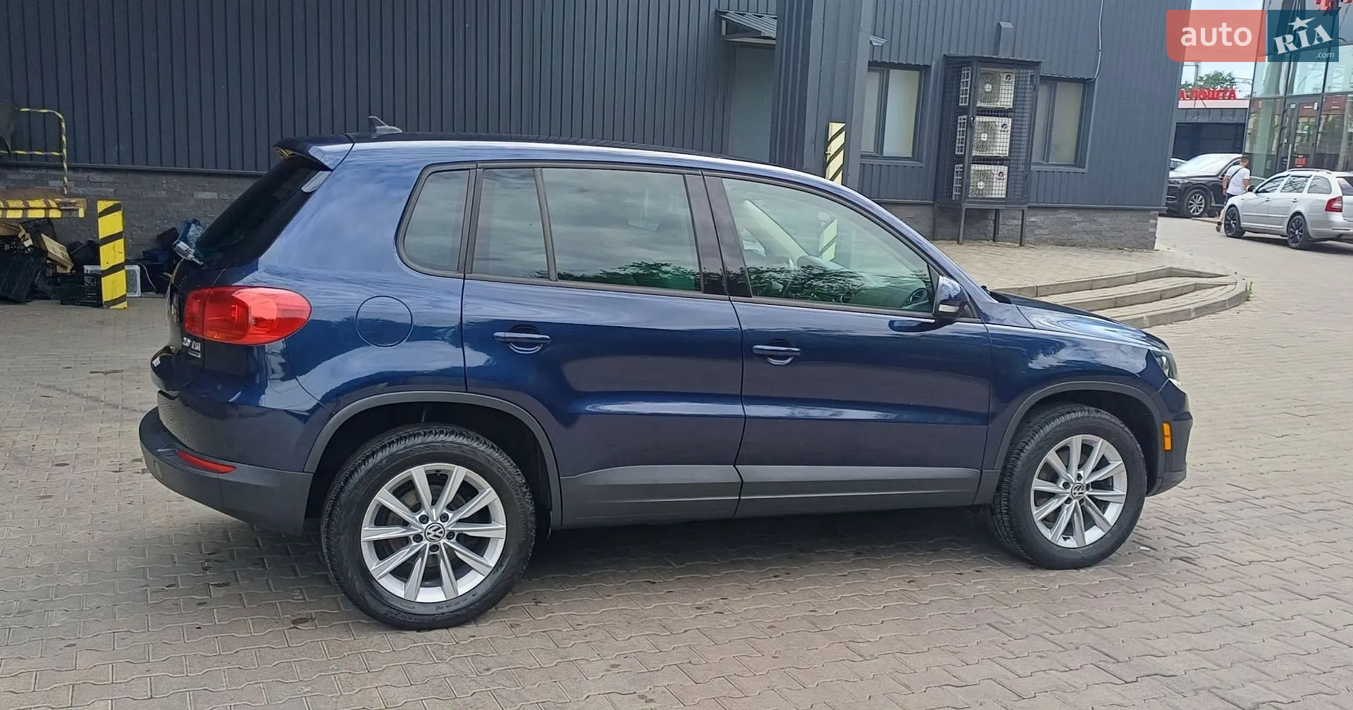2015 Volkswagen Tiguan - мініатюра 8
