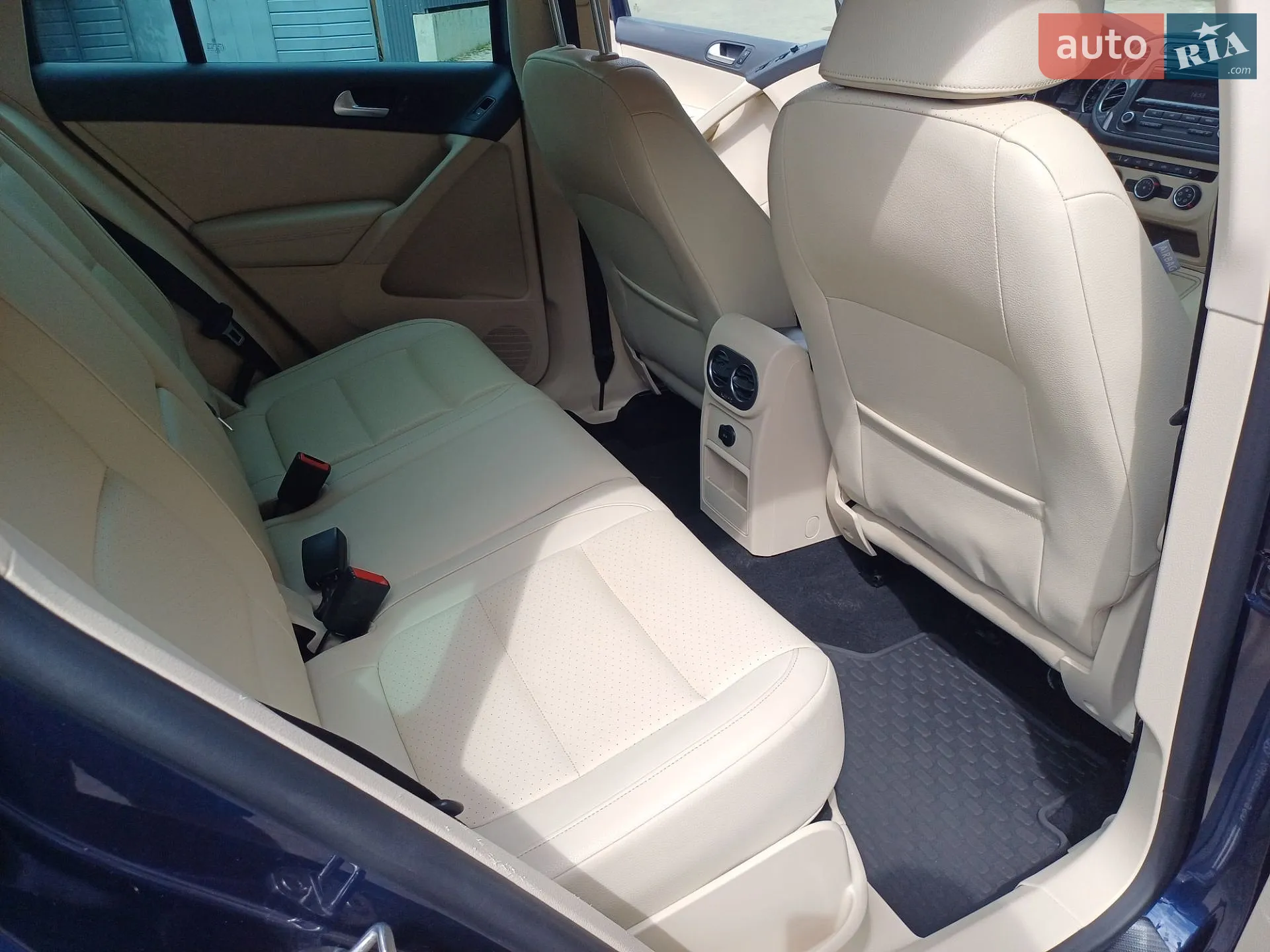 2015 Volkswagen Tiguan - мініатюра 27