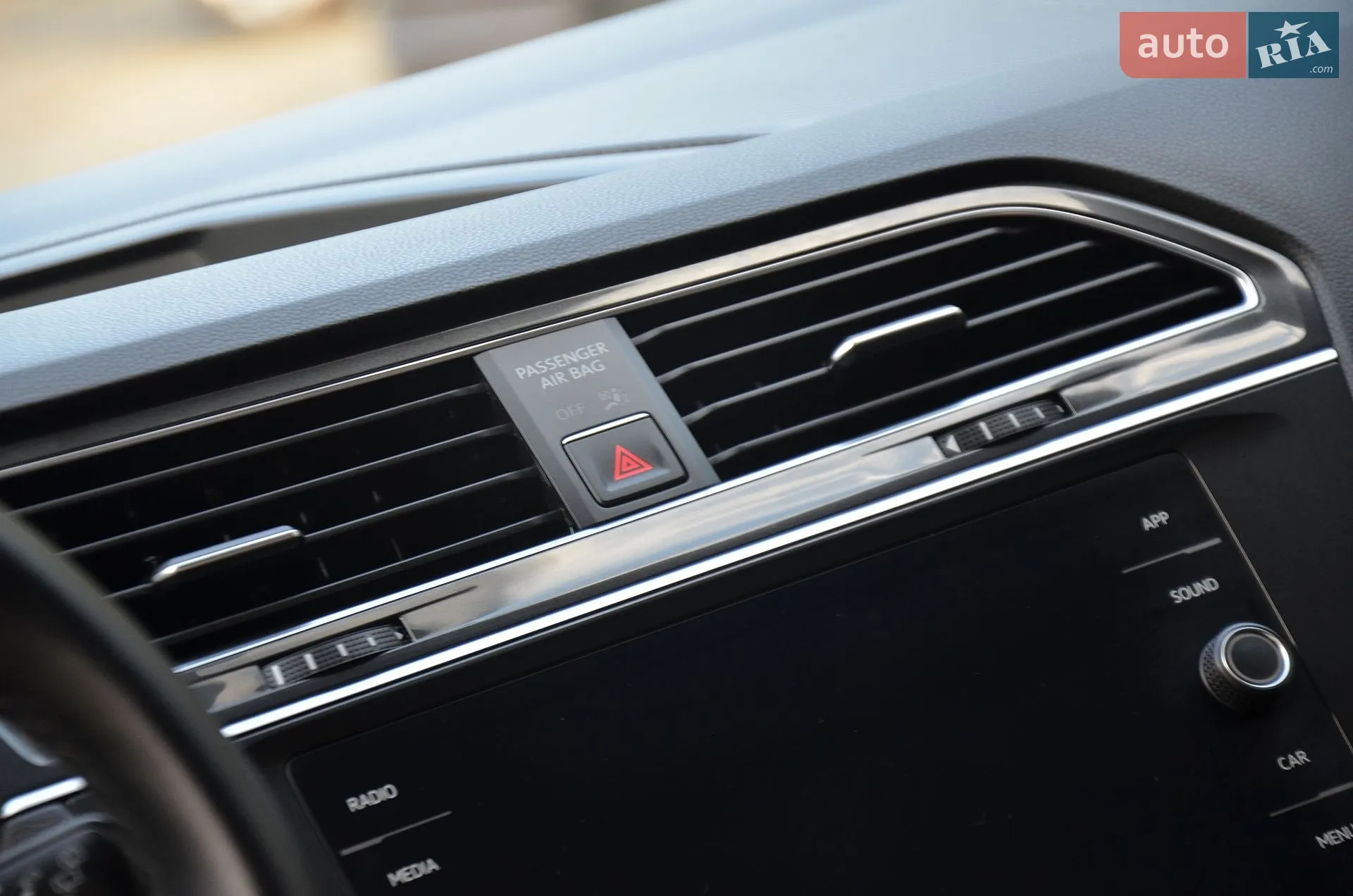 2018 Volkswagen Tiguan - мініатюра 54