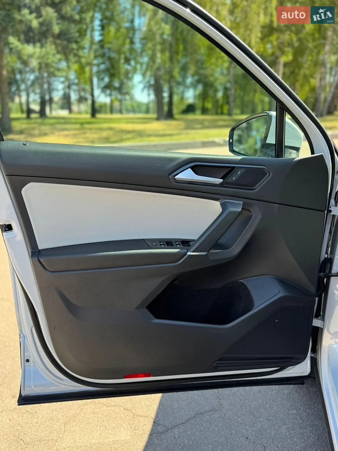 2017 Volkswagen Tiguan - мініатюра 16