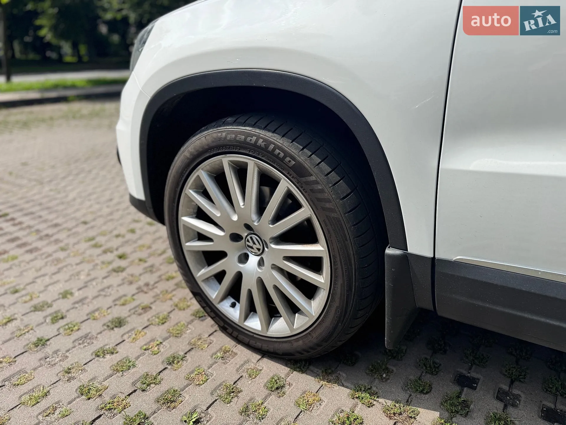 2012 Volkswagen Tiguan - мініатюра 11